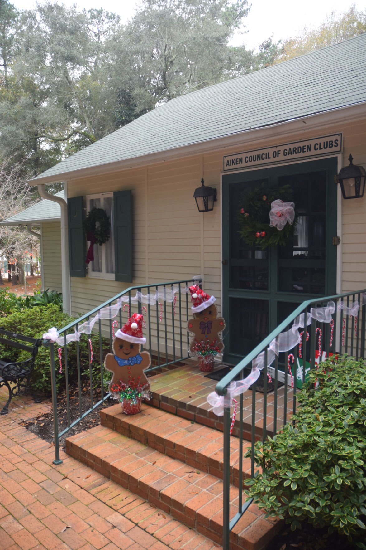 Garden clubs resume Hopelands Christmas tradition in Aiken Features