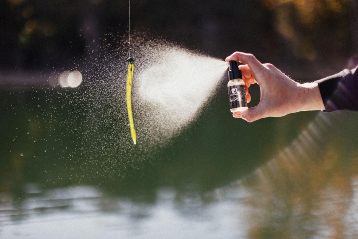 Using Spray Scent to Catch More Fish 