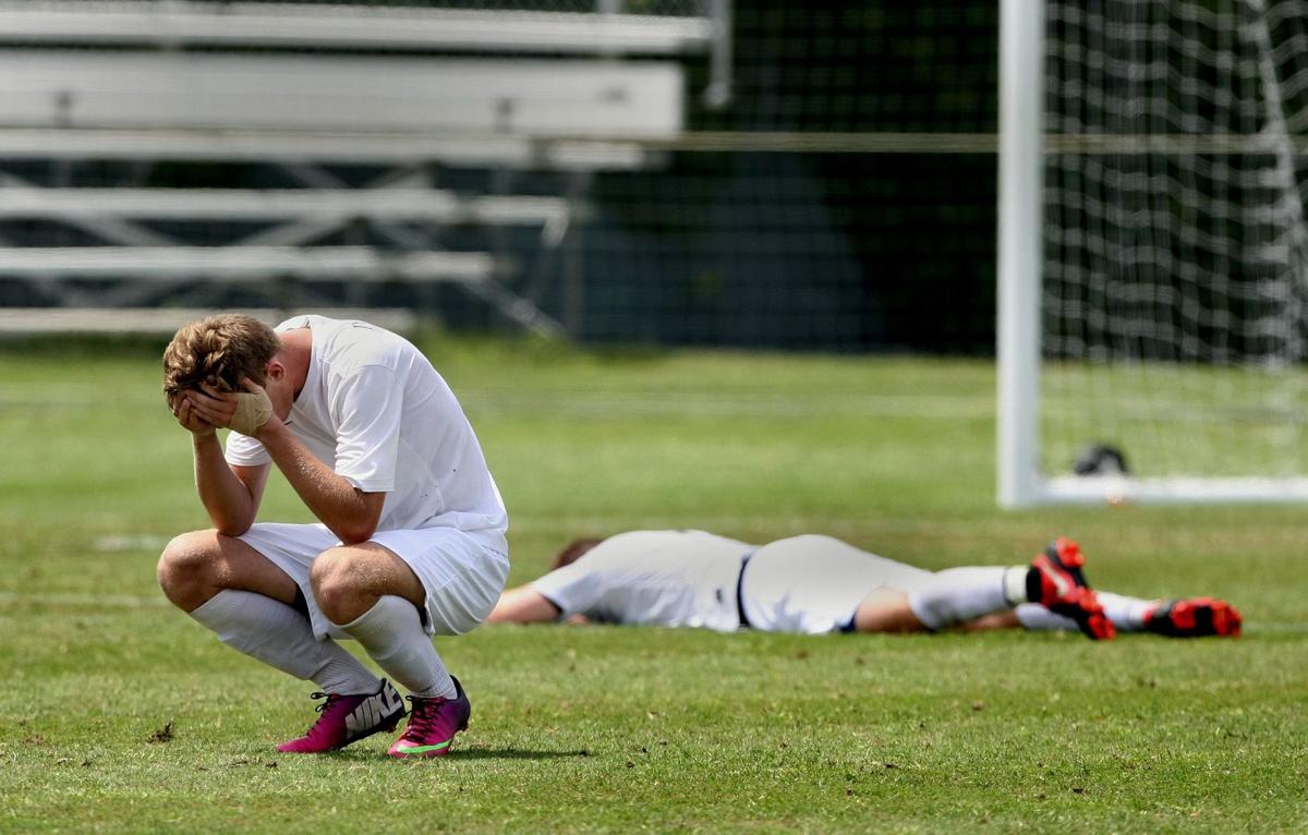 Pinewood boys soccer vs. Cardi