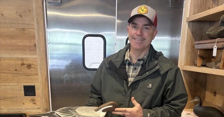 Hot coffee, carved ducks and a clean bathroom. Wood Bros. reopens between Beaufort and Charleston.