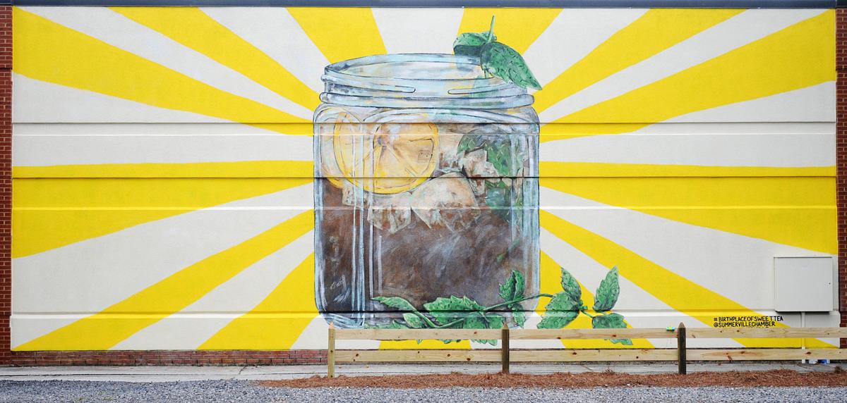 New mural celebrates the 'birthplace of sweet tea' October 2018