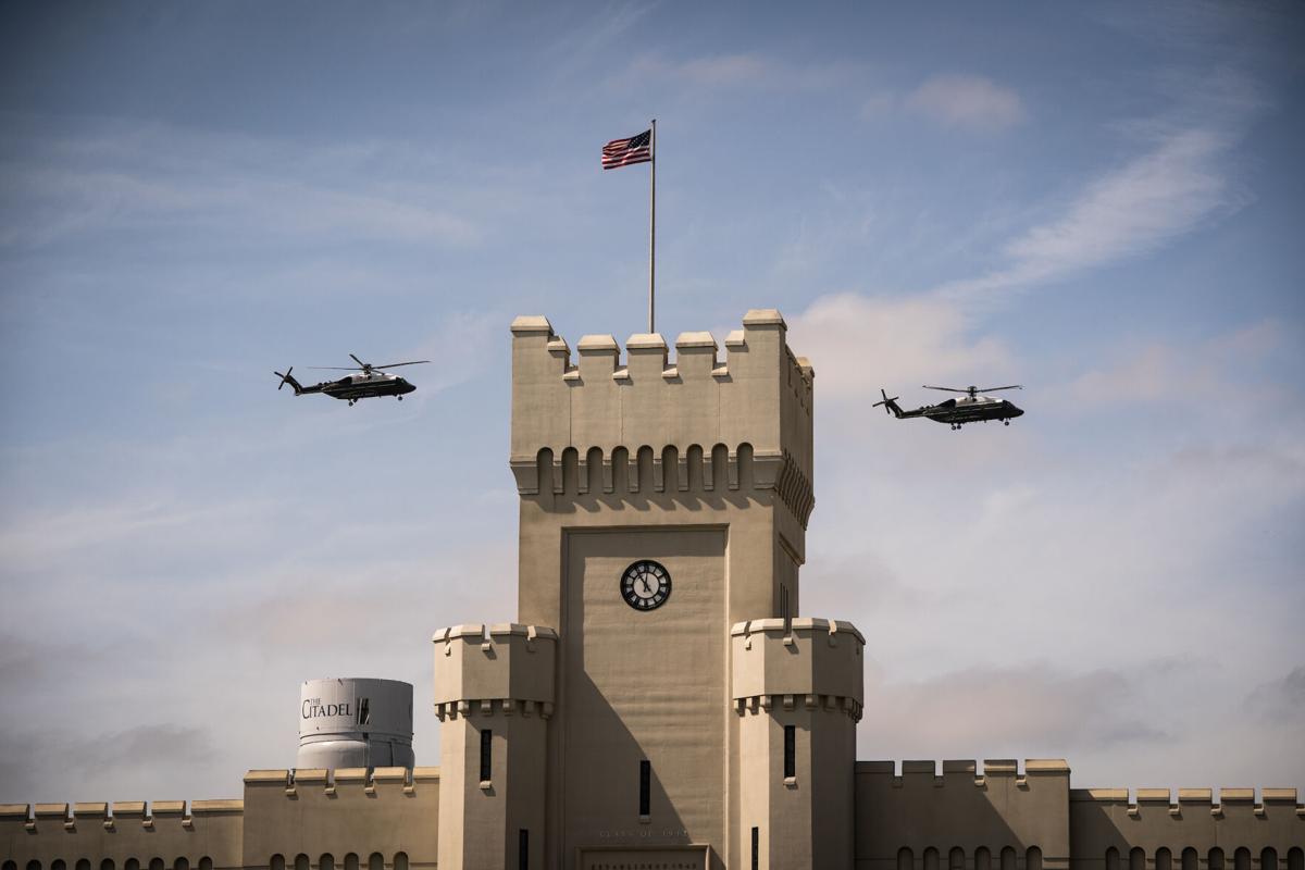 U.S. Southern Commandστο X: RT @MARFORSOUTH: #UNITASLXIII: Sept. 12, 2022  A division of helicopters conduct flight operations near the Christ the  Redeemer statue, #B… / X
