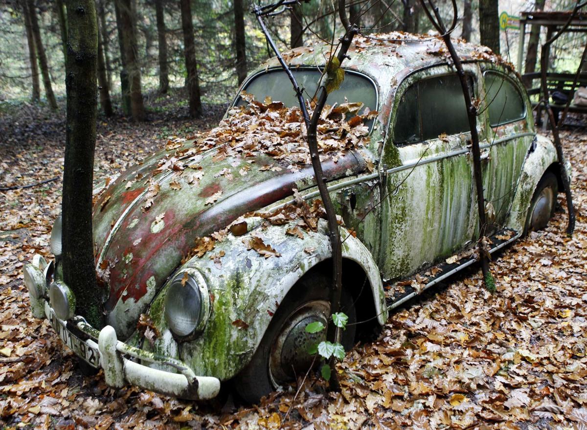 DEU MAUERFALL JAHRESTAG VW KAEFER