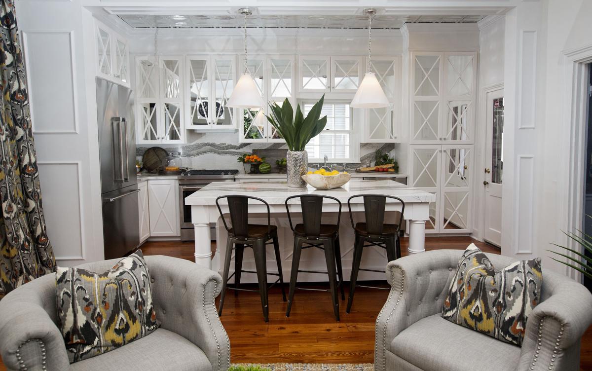 kitchen and sitting area.jpg