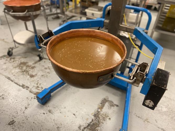 Spartanburg mailorder cake company, known for 7layer caramel, to open