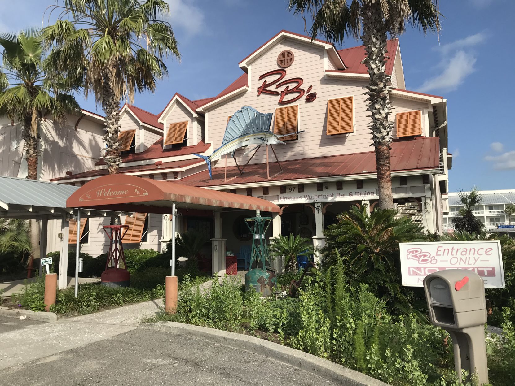 Longtime R.B.'s Seafood Restaurant Closes In Mount Pleasant, Property ...