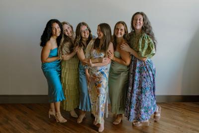 Columbia SC business offers wedding, formal dress rentals