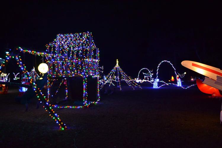Sennsational Lights drivethru light display in Aiken brings something