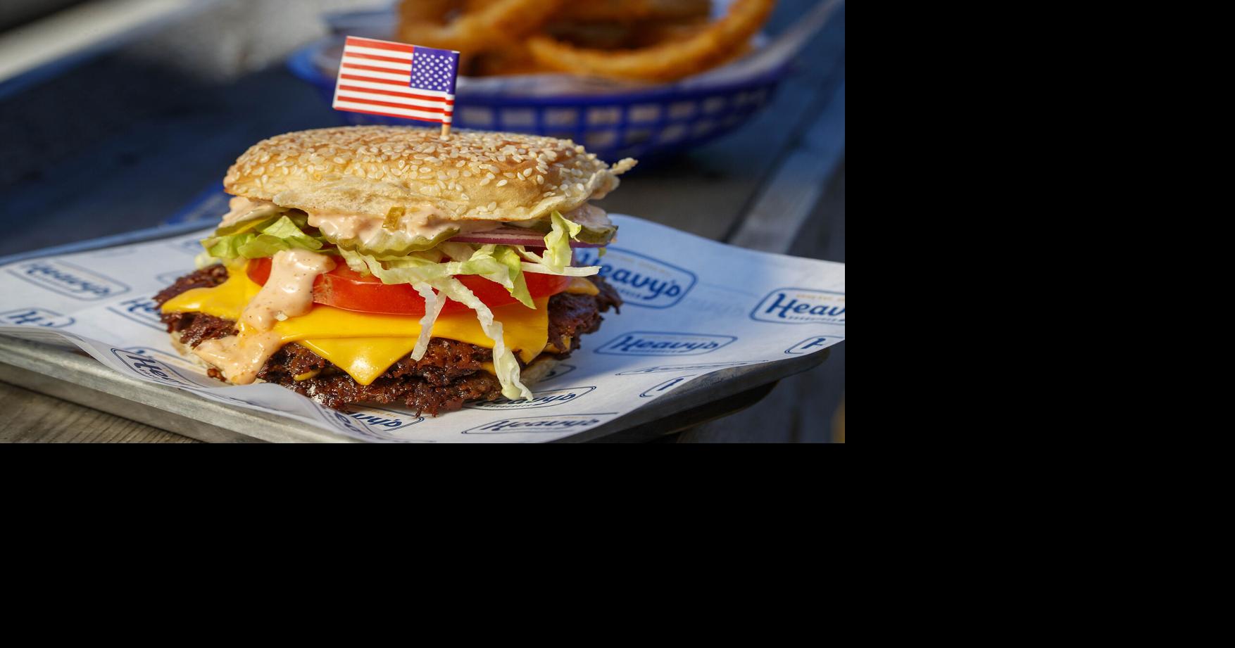 Popular Charleston burger restaurant to add a 3rd location on Isle of ...