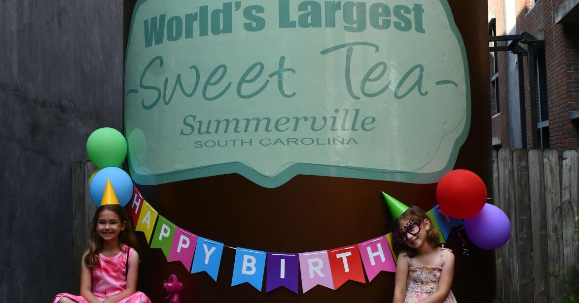 Summerville’s famous landmark turns 10