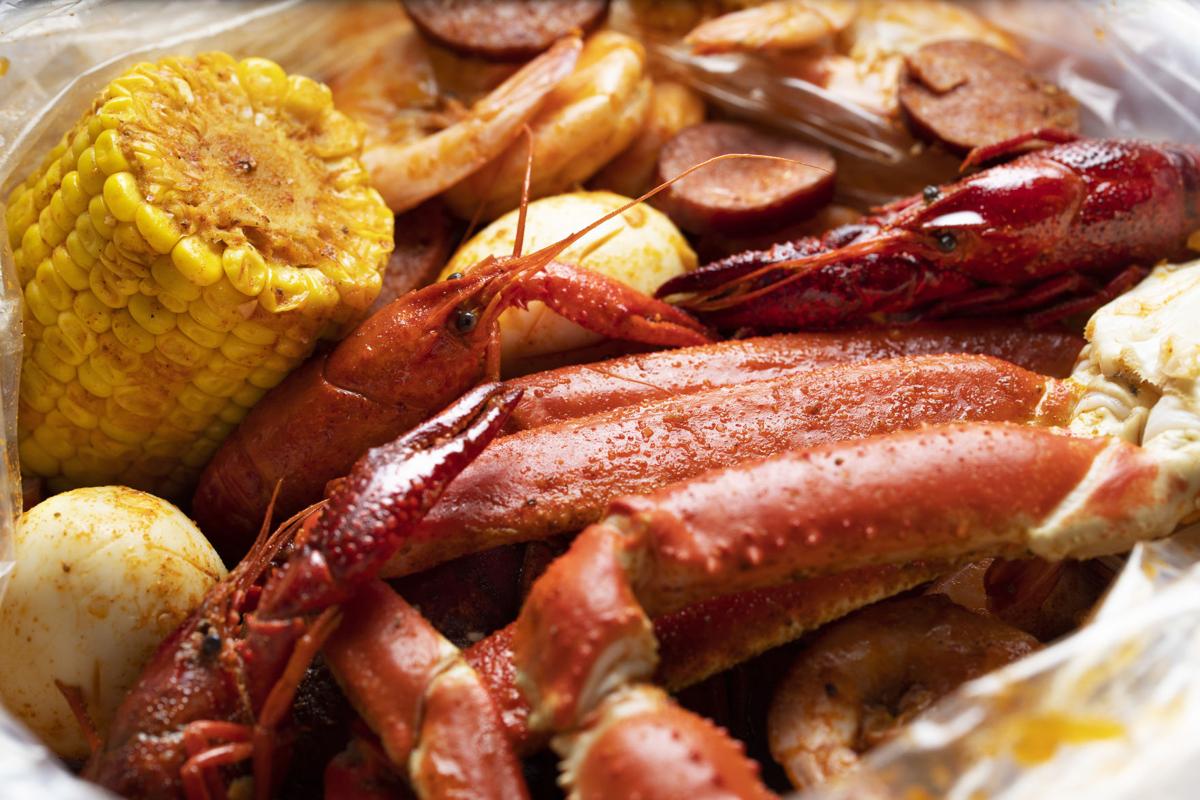 Restaurant Review King Claw Red Crab Carolina Crab House Tasty Crab Bring Boil To Town Restaurant Reviews Postandcourier Com We're located near pelham manor shopping plaza and glover field.