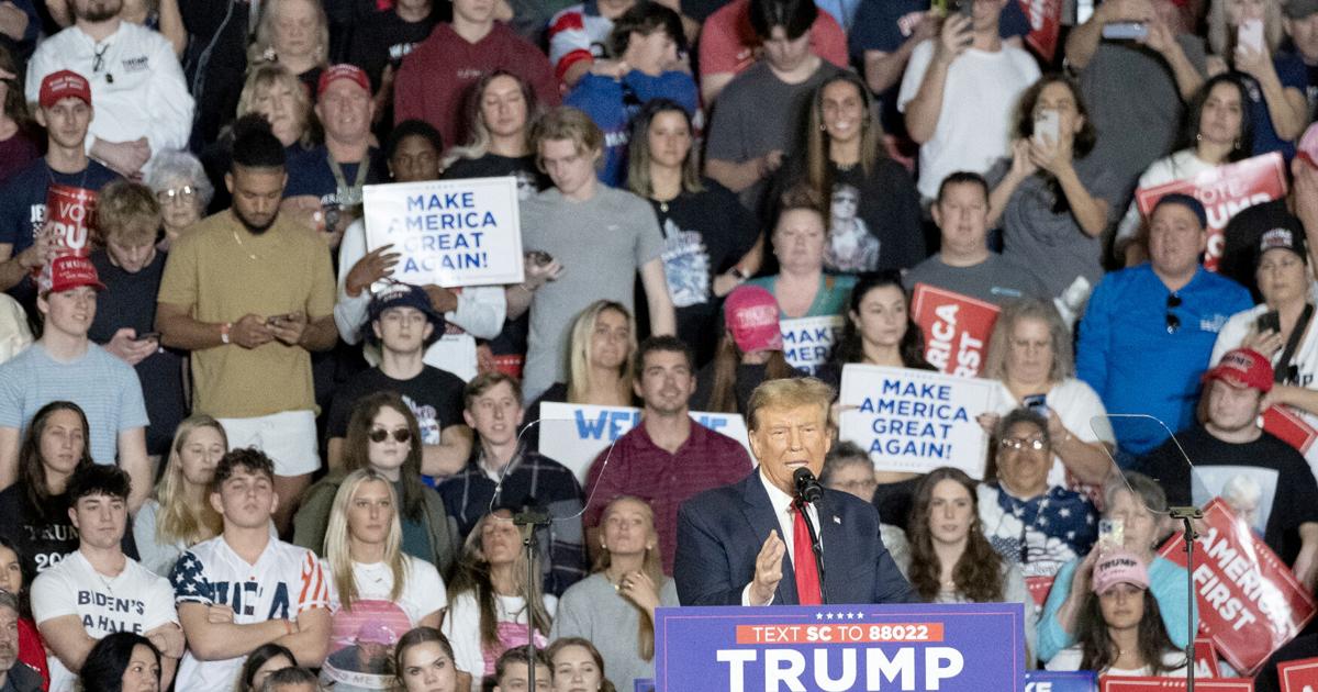 GOP presidential race turns personal at Trump SC rally