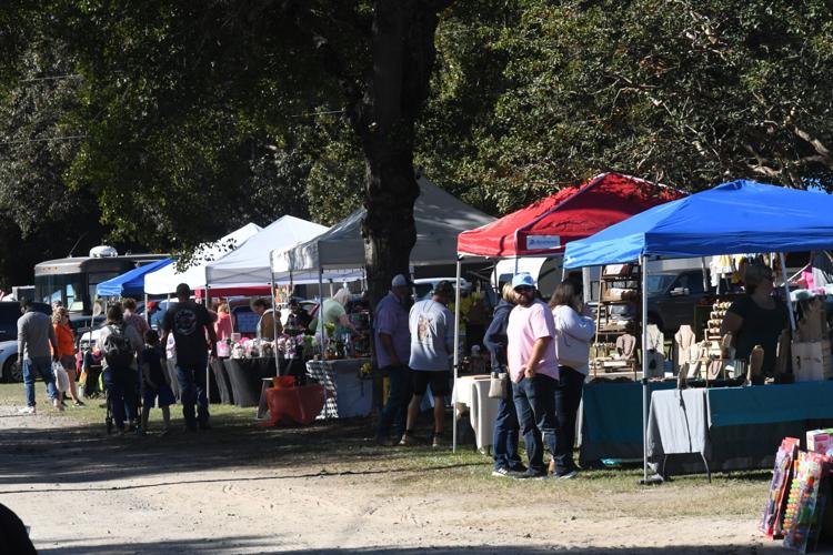 Small town of Jackson draws big crowd to 14th annual Hook and Cook