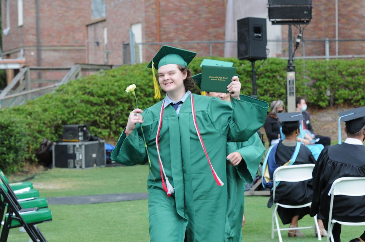 2 shsgrad (33).JPG