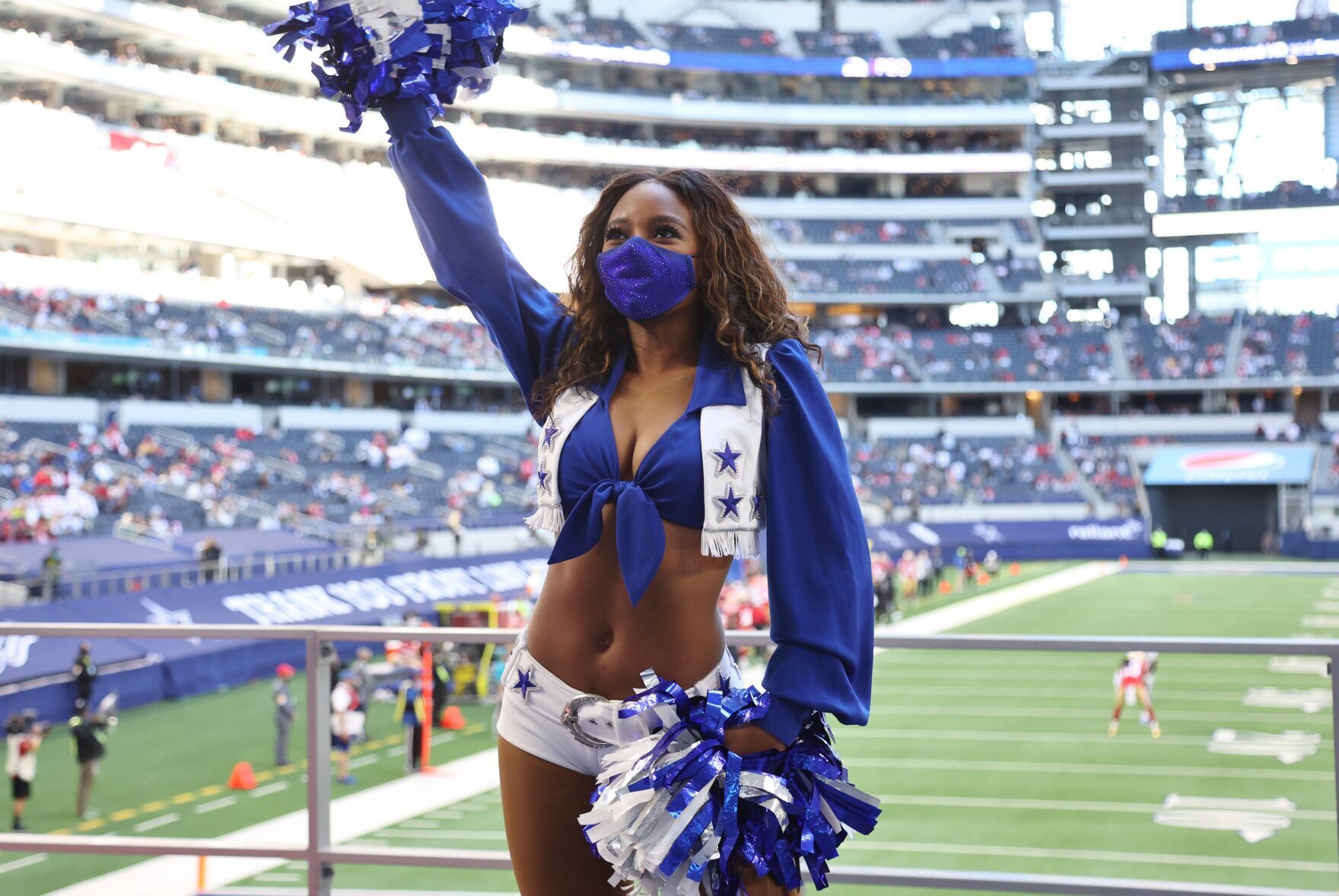 Anderson native a USC graduate joins Dallas Cowboys cheer