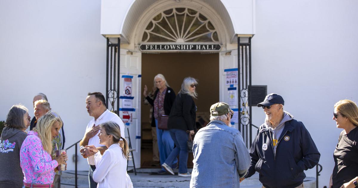 Folly Beach's new political era on hold as mayoral race heads to runoff ...
