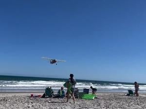 Florence pilot charged after flying too close to Pawleys Island beachgoers, sheriff says