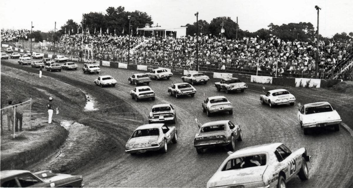 With No Local Track Charleston Area S Once Vibrant Auto Racing Scene Falls Into Low Gear Sports Postandcourier Com