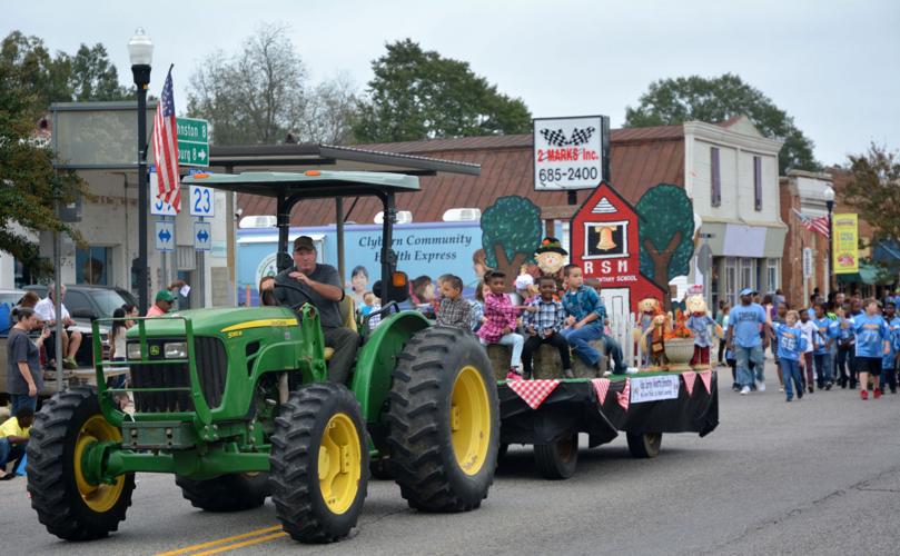 Ridge Spring celebrates harvest time News