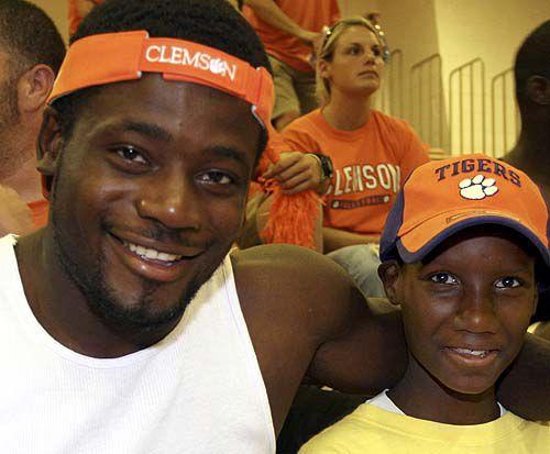 Clemson Has Done Right By Ray Ray Gene Sapakoff Postandcourier Com