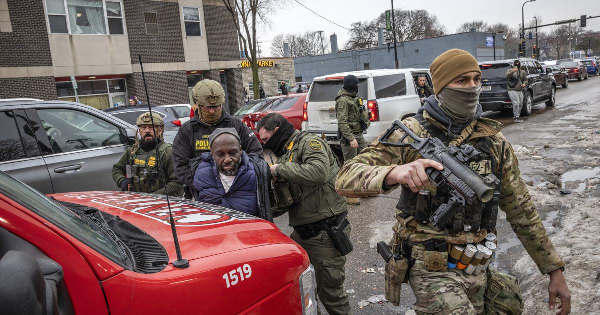 Bundesagenten erschießen zwei Menschen in Portland, Oregon ...