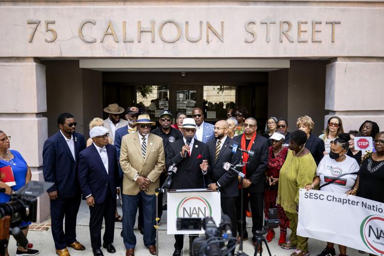 Charleston school board meeting about superintendent sparks tension ...