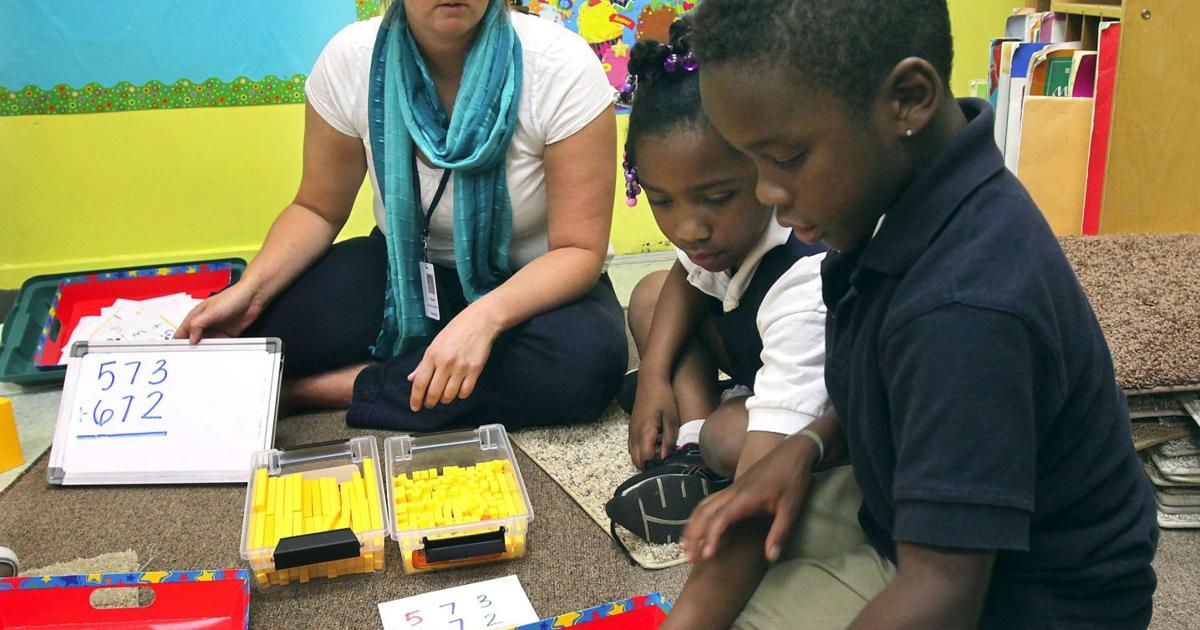 Charleston County School Board committee revisits Montessori at Murray