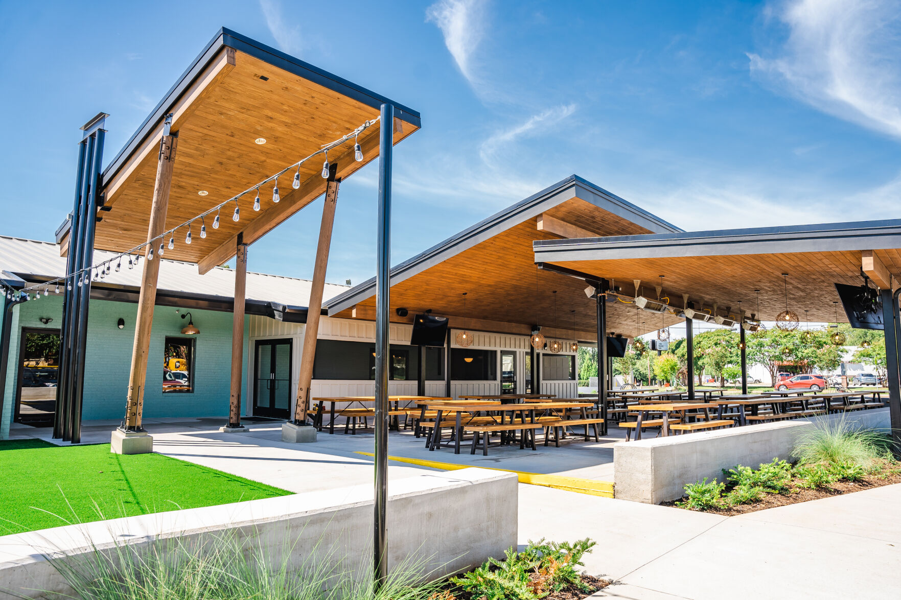 Charleston-based Lewis Barbecue to open Greenville location Sept
