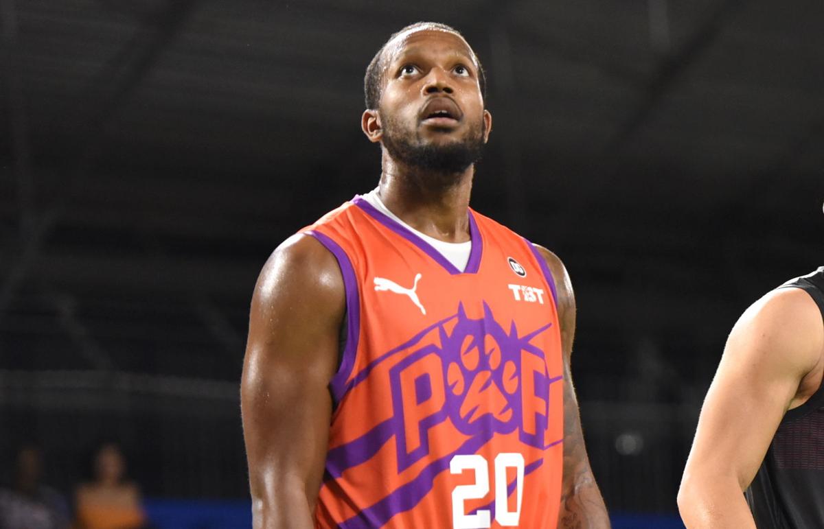 Porter Gaud Alum James Signs First Professional Contract Sports
