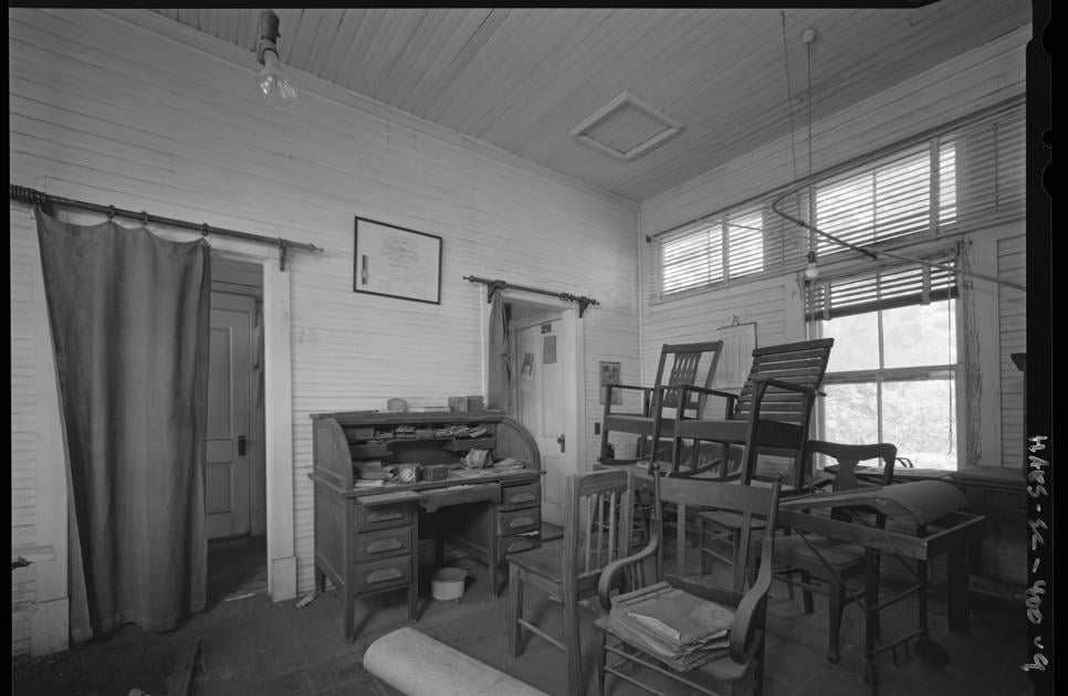 Paused in time Country doctor's office in Estill sealed up for 74