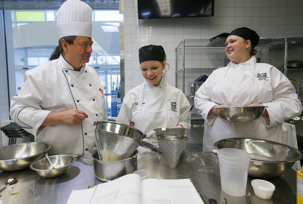 Culinary Schools Struggle To Match Realities With Perceptions In Restaurant Work Food Postandcourier Com