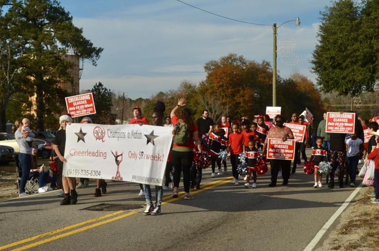 Hundreds line Graniteville streets for annual Christmas parade Aiken Area News