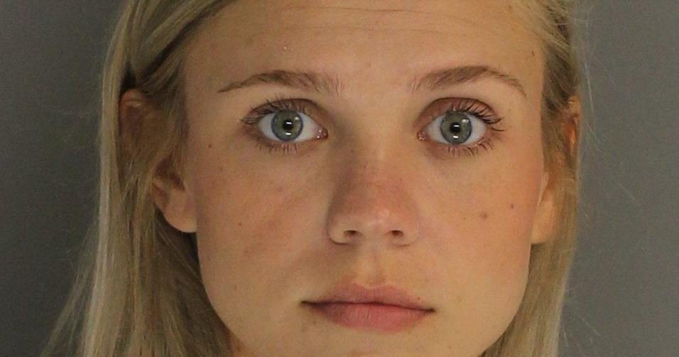 Aiken woman charged with boyfriend in extortion scheme