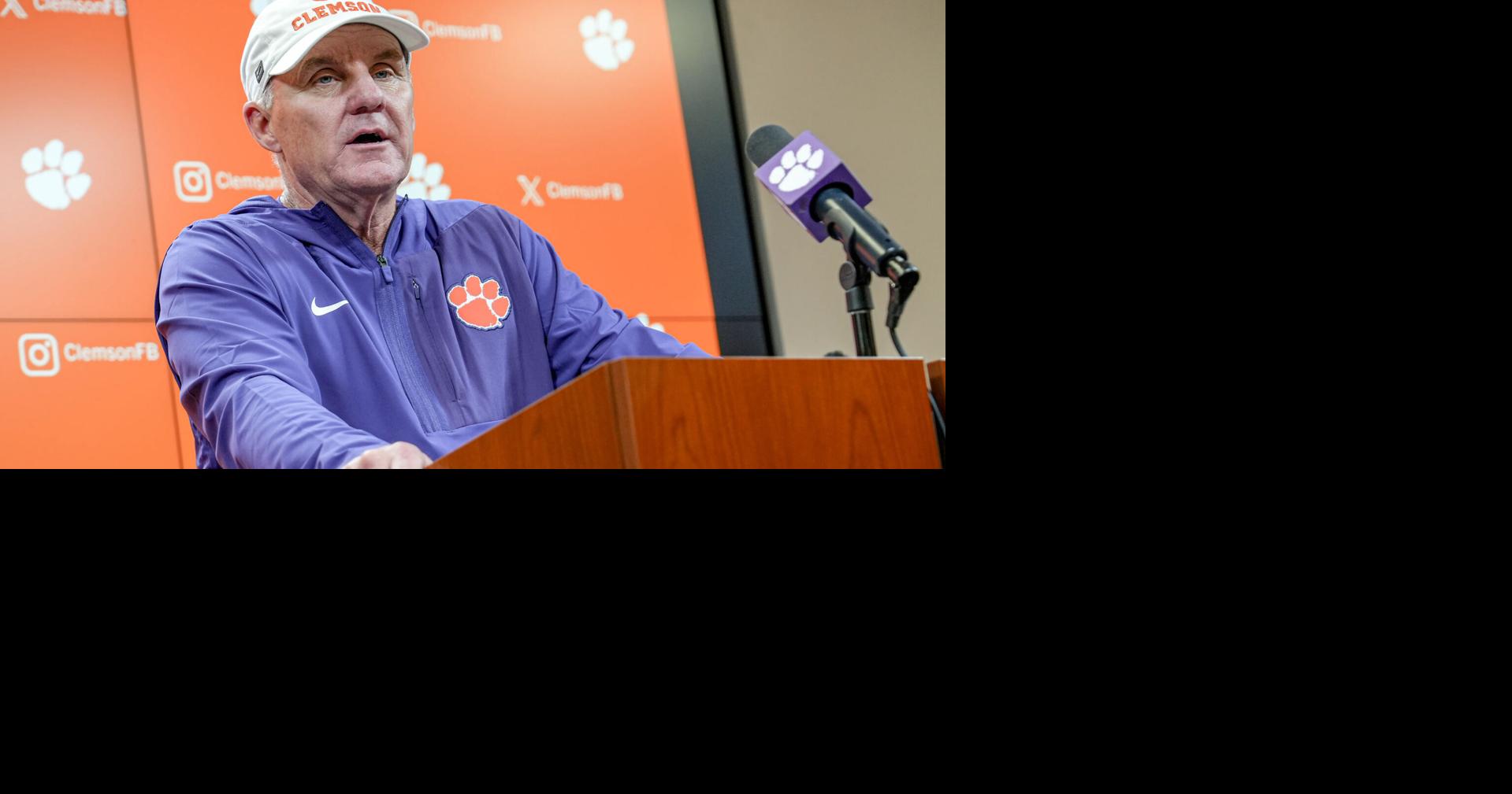 Morris rides into orange and purple western town with unfinished business