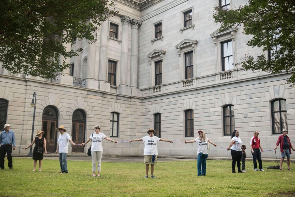 Hands around the Statehouse