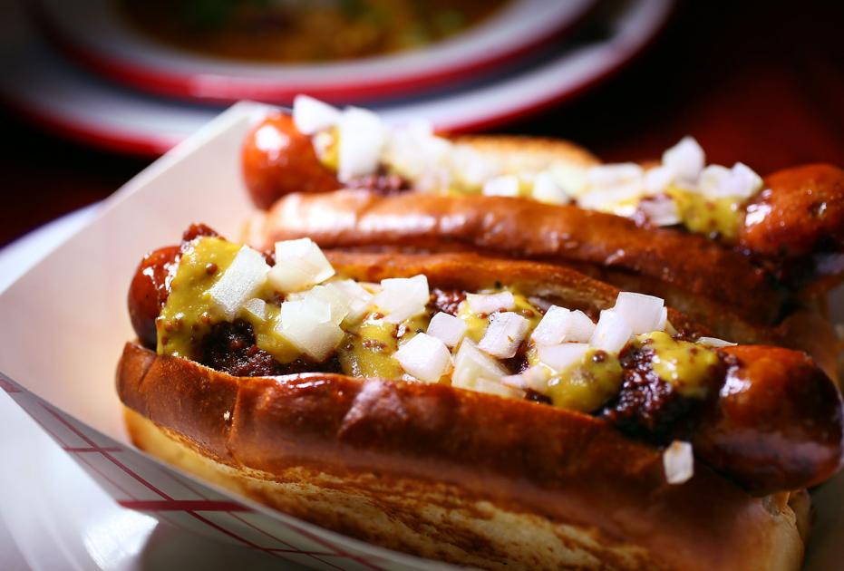 Charleston Doesn T Have A Great Chili Dog Option But Here Are 7 Dogs Worth Eating Food Postandcourier Com