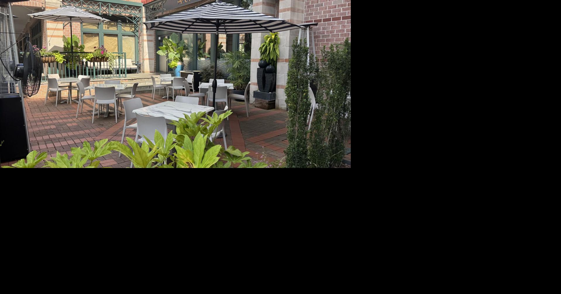 Hidden Parisian cocktail bar opens in Charleston