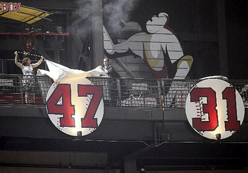 Chiefs retire Greg Maddux's No. 31 jersey