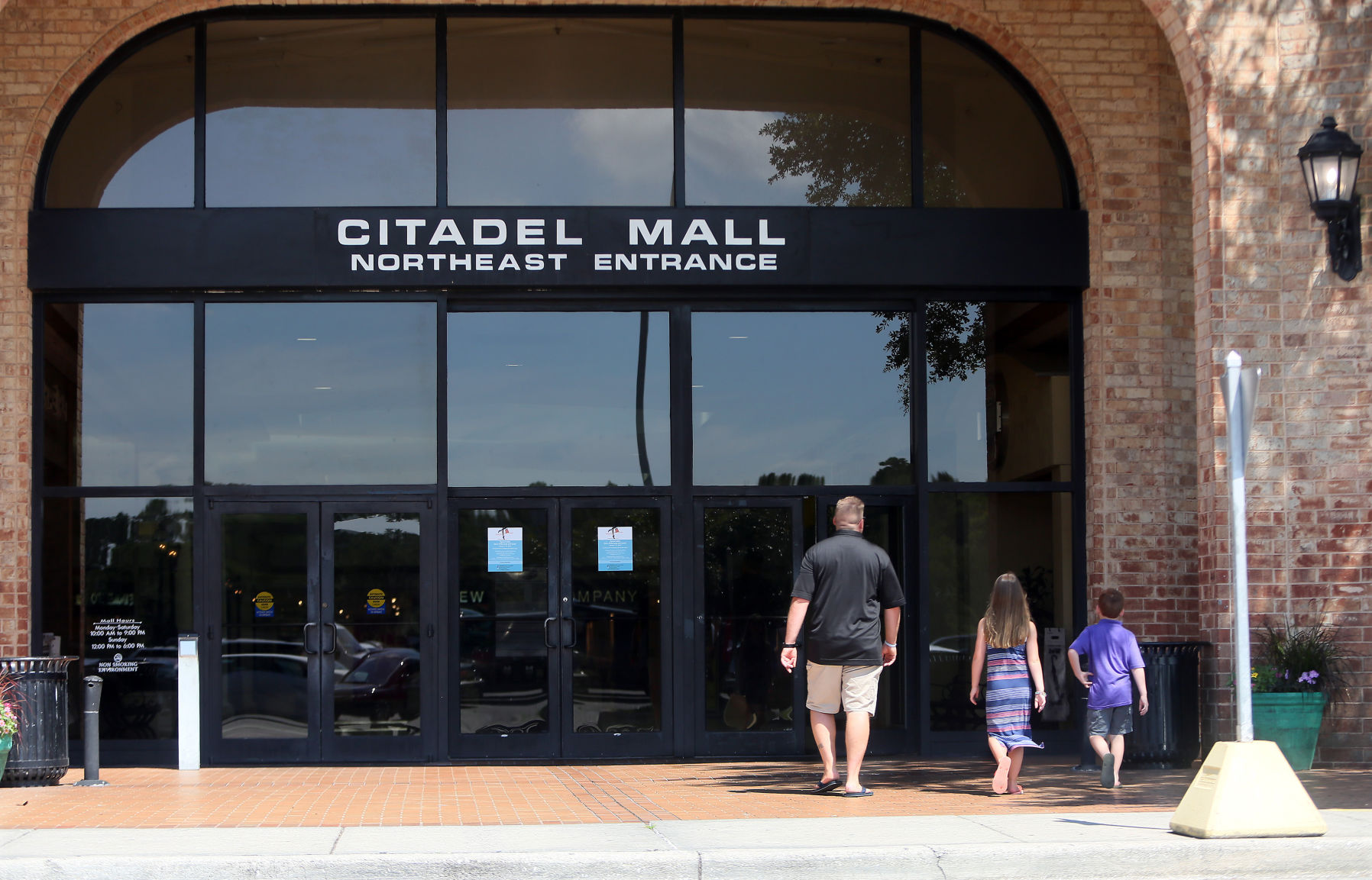 citadel mall shoe stores