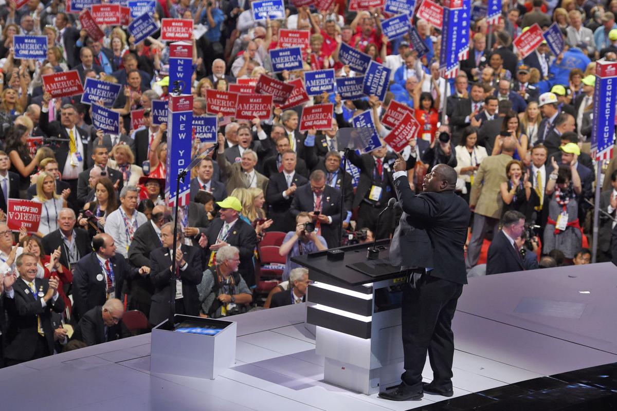 Pastor Mark Burns From Poverty To Trump Supporter And Now Candidate For Congress Palmetto Politics Postandcourier Com