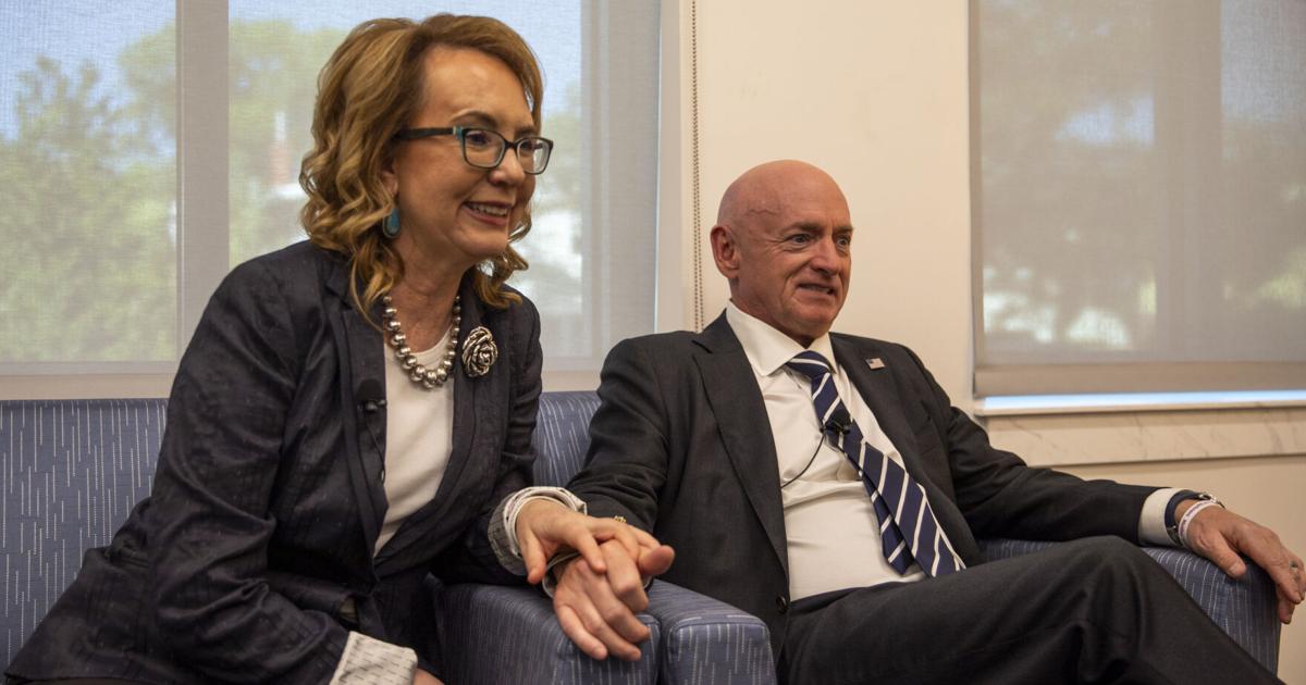 Photos: Former congresswoman Giffords gun reform town hall on 10th ...