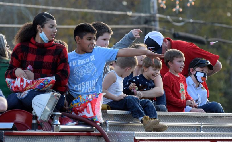 Valley Christmas parade salutes emergency responders Aiken Area News