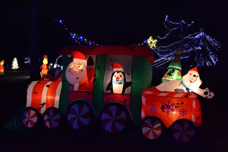 Sennsational Lights drivethru light display in Aiken brings something