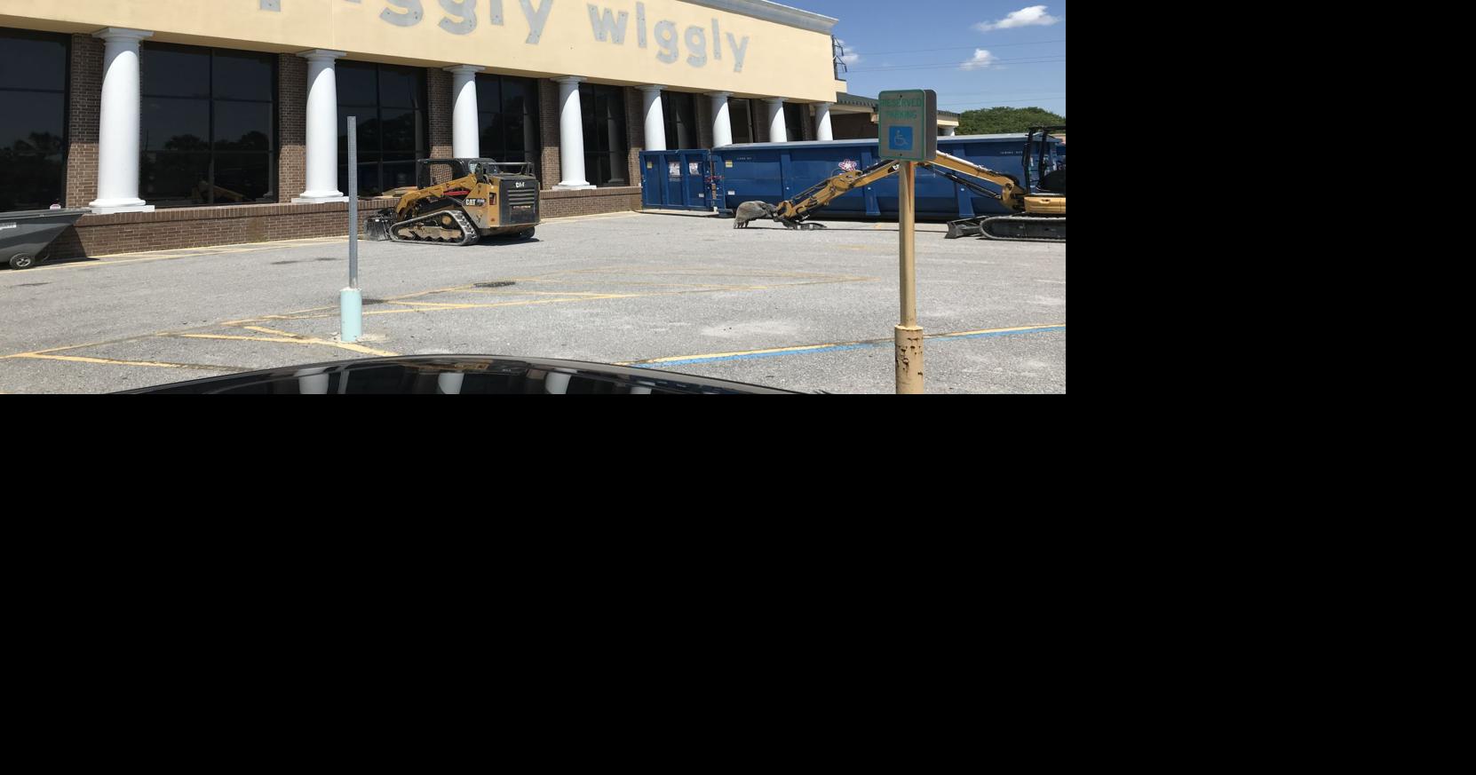Former Charleston Piggly Wiggly store will soon be a pile of rubble Business