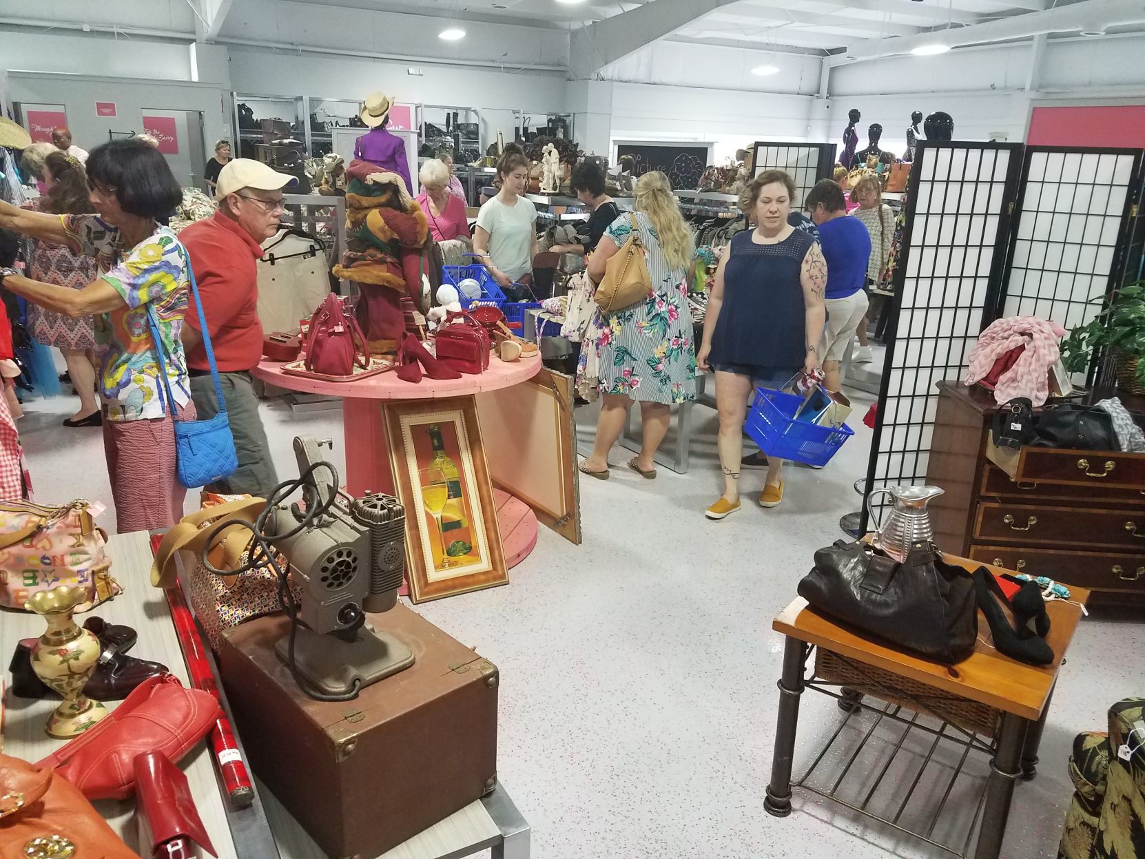 Goodwill Boutique opens in Pawleys Island Community