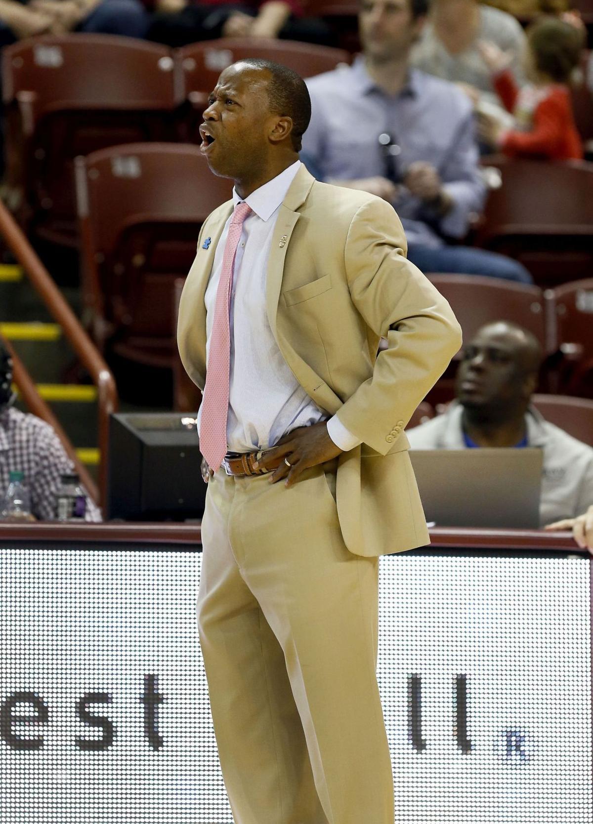 CofC v UNC Wilmington Basketball
