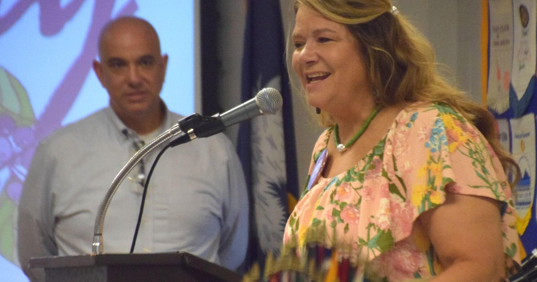 Co-owner of Nothing Bundt Cake franchises discusses entrepreneurship at Rotary Club of Aiken - Vimarsana News