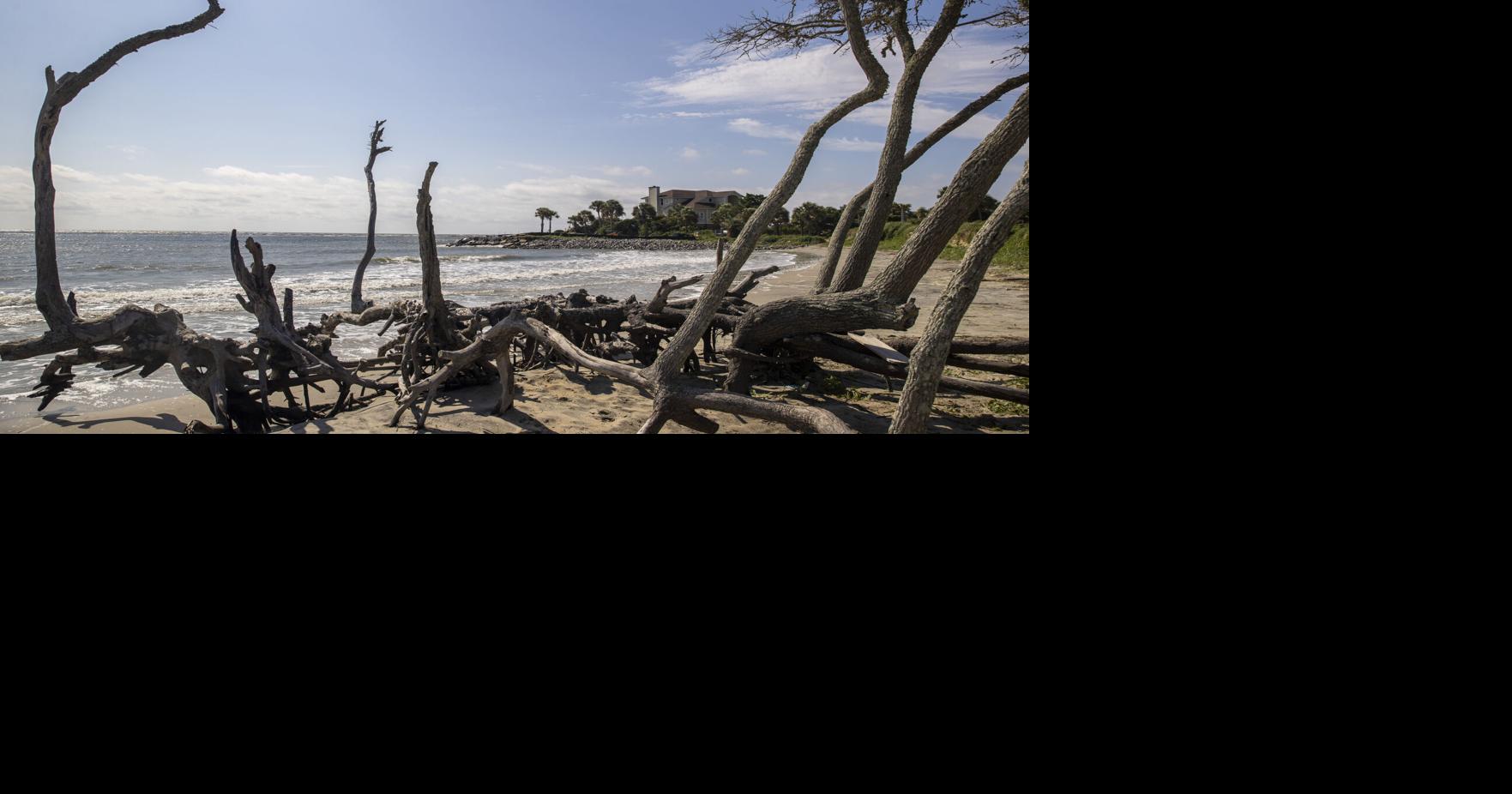 IOP police investigating after 2 unconscious people rescued from Breach ...