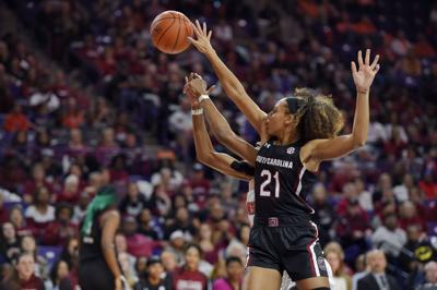 Gamecocks Stand Pat In Associated Press Women S Basketball Top 25