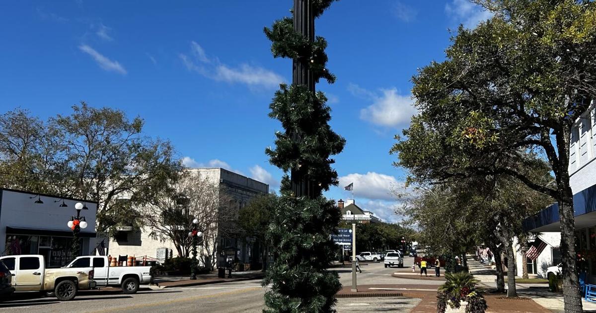 ‘A lot more Christmas’: Georgetown aglow as city looks to become holiday destination ‘A lot more Christmas’: Georgetown aglow as city looks to become holiday destination